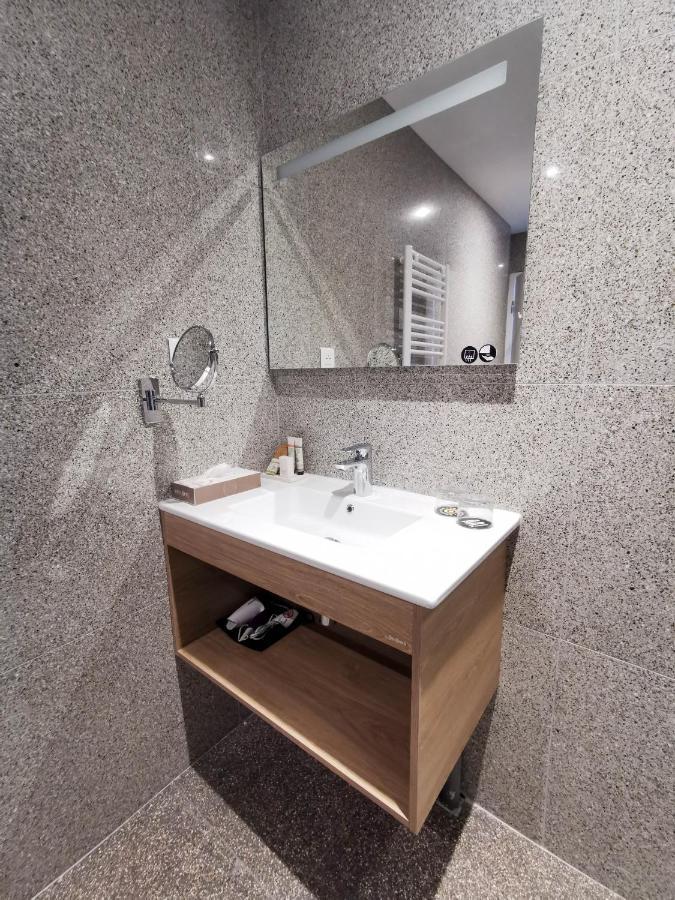 Aux Ateliers Hotel Miserey-Salines Kültér fotó